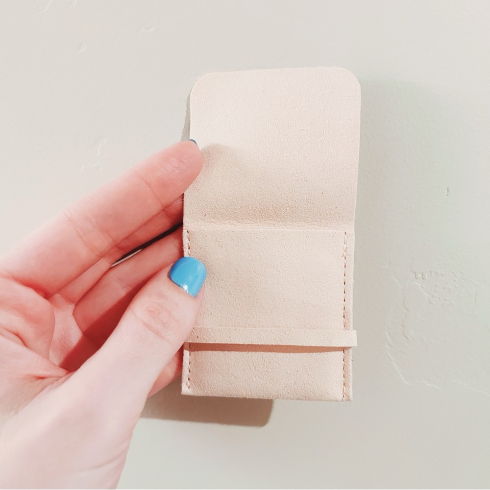 gorjana | diamond pave alphabet bracelet - N in 14k solid gold ↷ - Picture 3 of 16